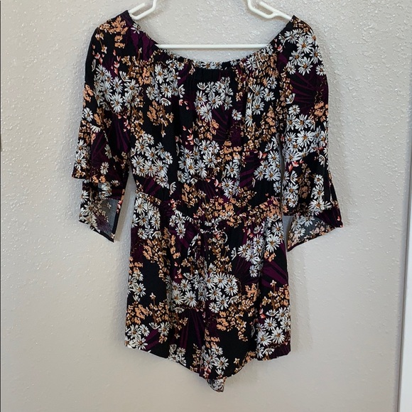 Express Other - Romper Express Other - Romper